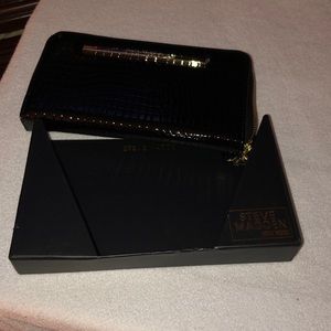 Steve Madden clutch wallet